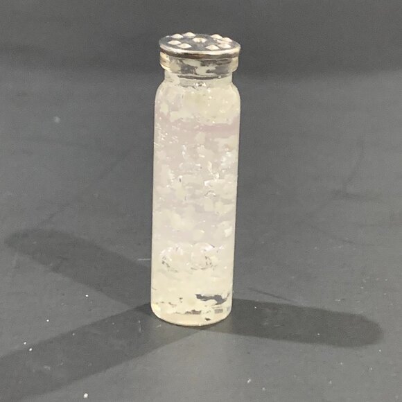 Resident Evil 7 - MOLD Vial - GLOW In The Dark - 1.25 Inches - Picture 3 of 5